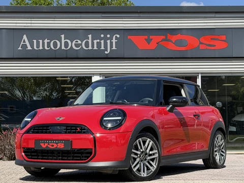 MINI 3-deurs Mini 2.0 Cooper S Classic XS 204 pk | Camera | Stuurverwarming | Nw model