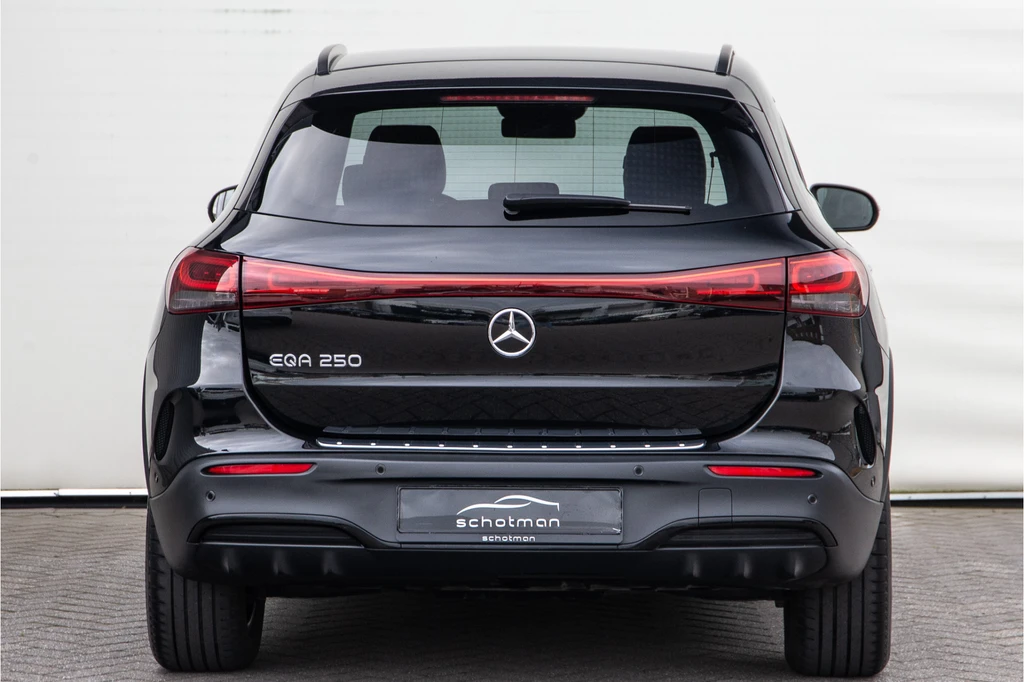 Mercedes-Benz EQA – foto 5