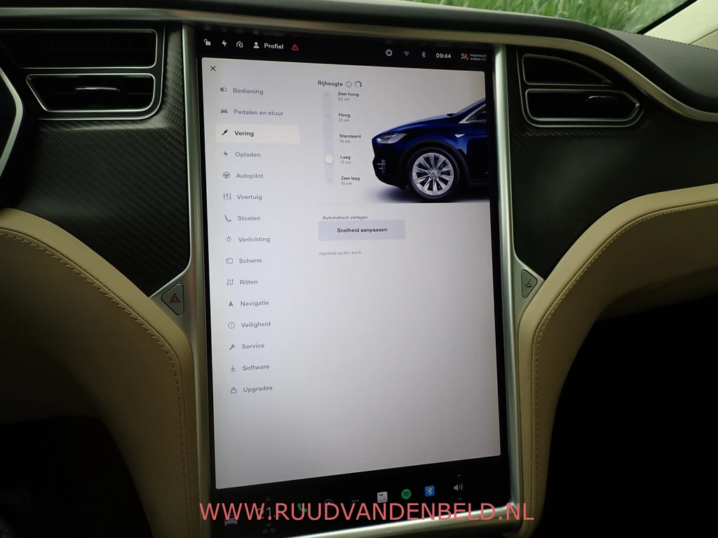 Tesla Model X – foto 17