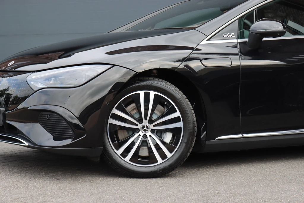 Mercedes-Benz EQE – foto 18