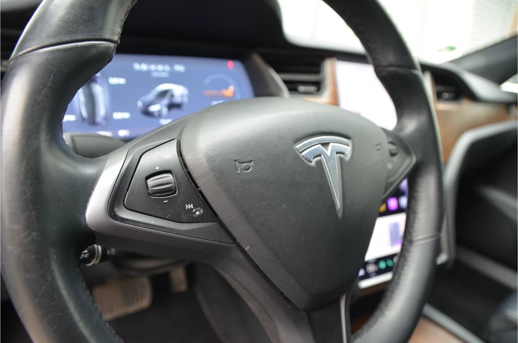 Tesla Model S – foto 15