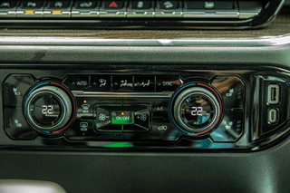 Chevrolet Silverado – thumbnail 18