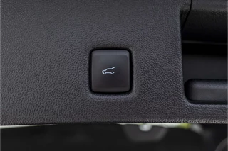Ford Kuga – thumbnail 34