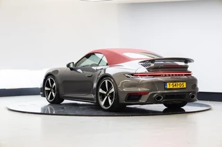 Porsche 911 – thumbnail 4