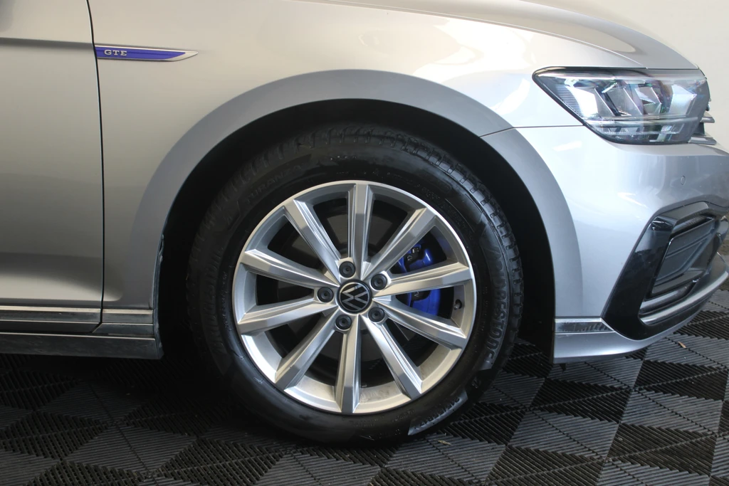 Volkswagen Passat – foto 12