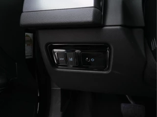 Jaguar XF – thumbnail 23