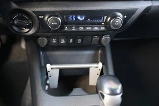 Toyota Hilux – thumbnail 16