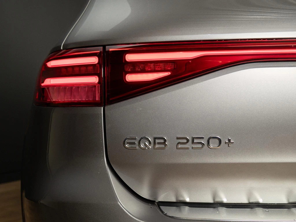 Mercedes-Benz EQB – foto 21