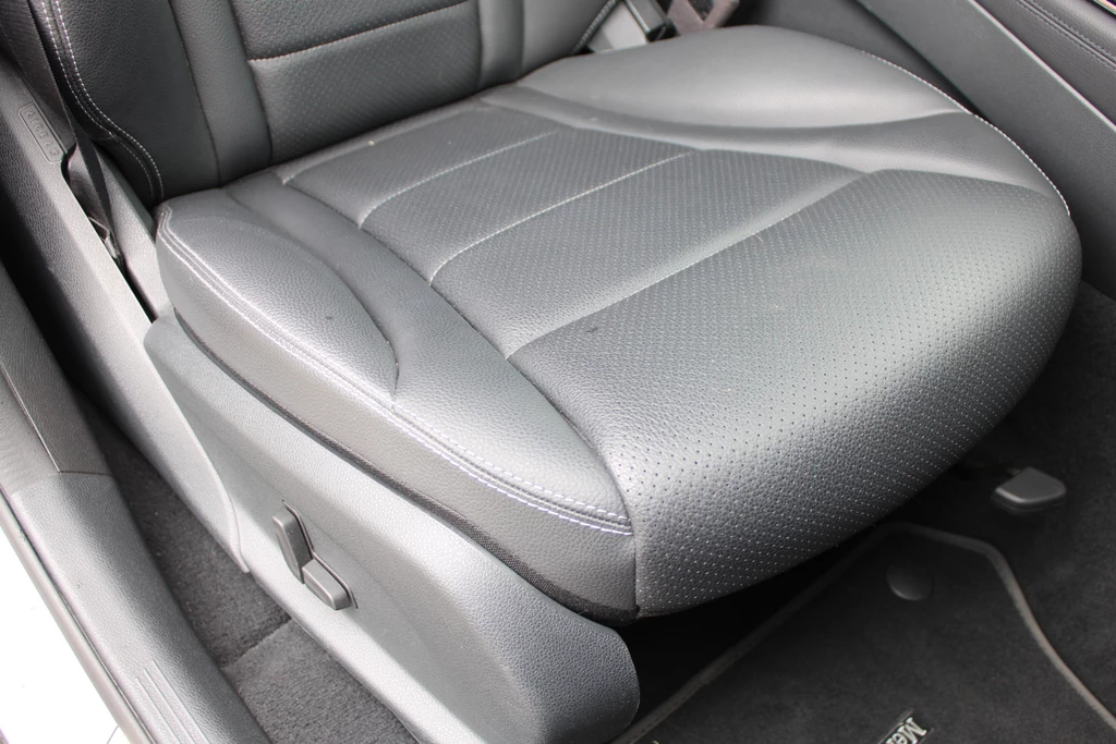 Mercedes-Benz EQC – foto 19