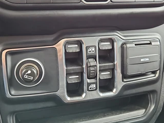 Jeep Wrangler – thumbnail 19