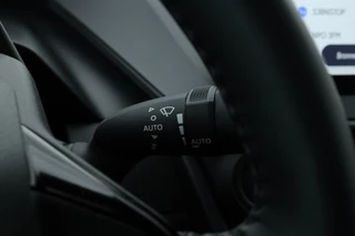 Toyota Prius – thumbnail 15