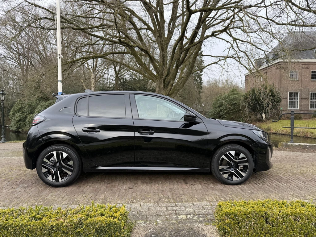 Peugeot 208 – foto 6