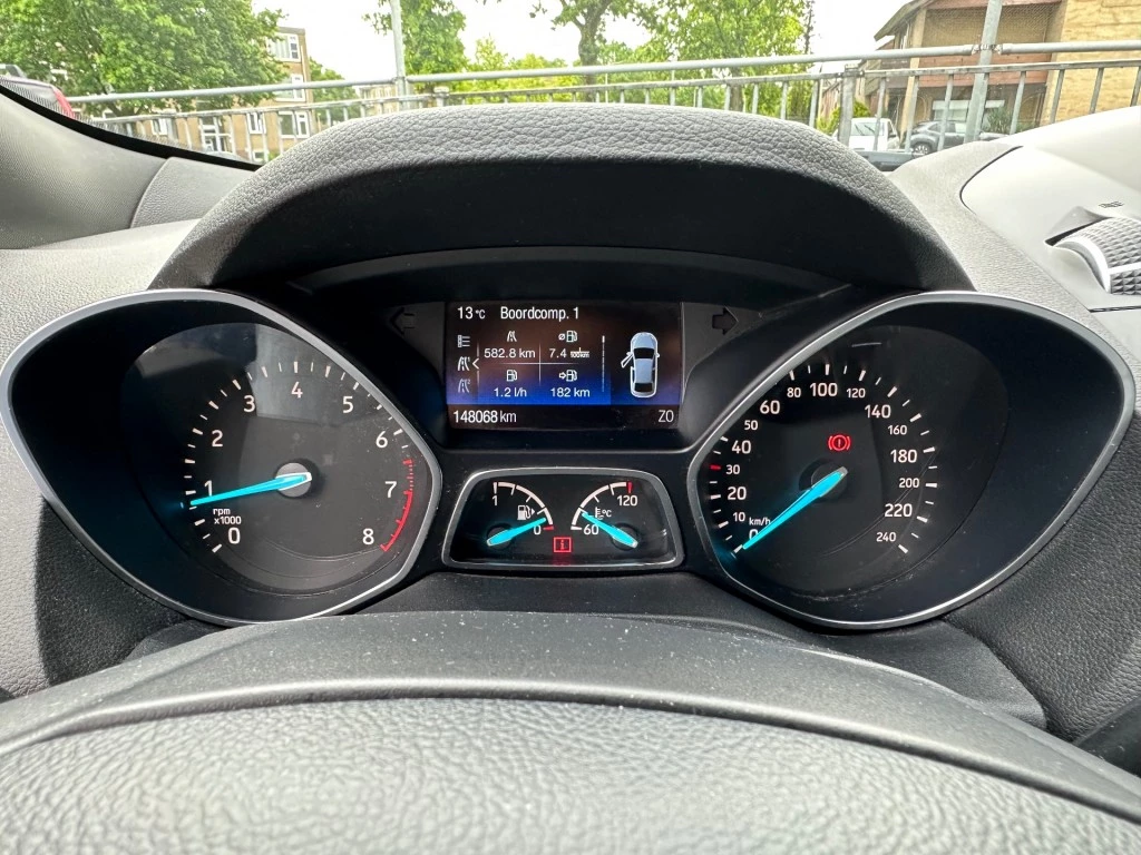Ford Kuga – foto 16