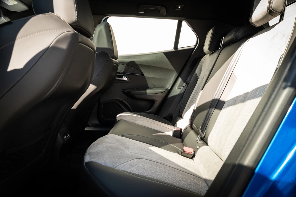Peugeot e-2008 – foto 21
