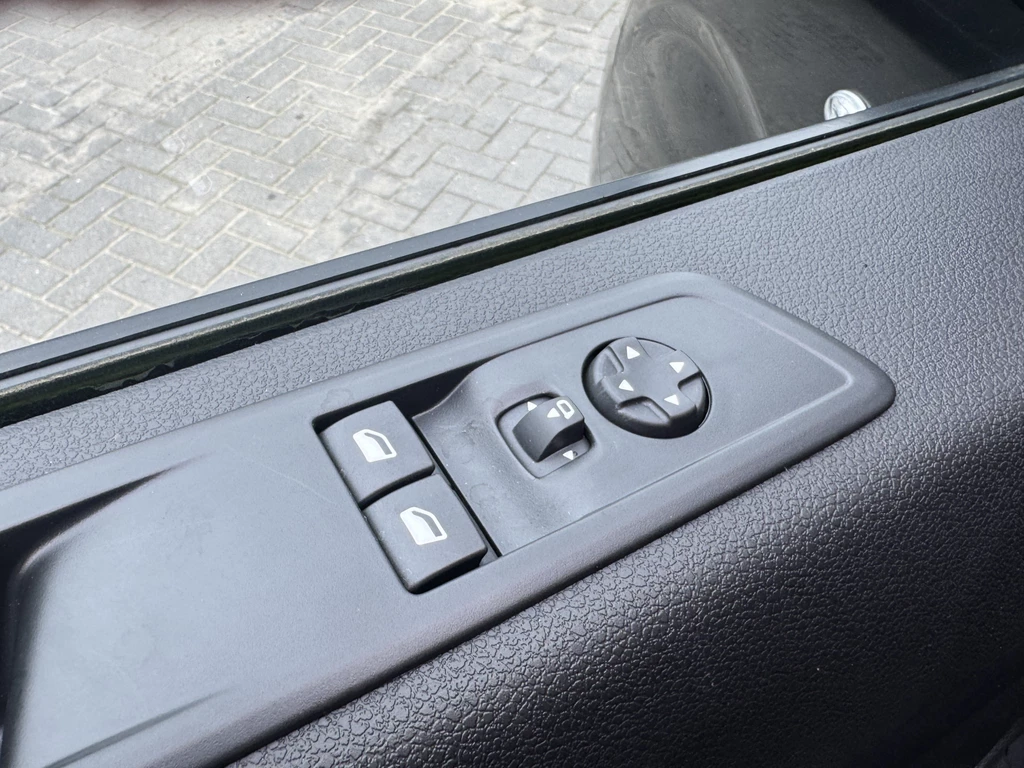 Opel Vivaro – foto 35