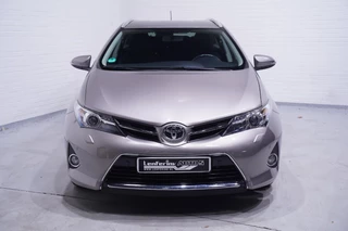 Toyota Auris – thumbnail 8