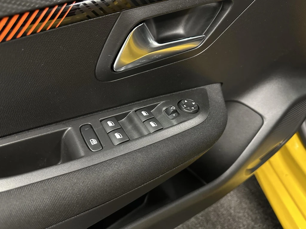 Peugeot 208 – foto 16