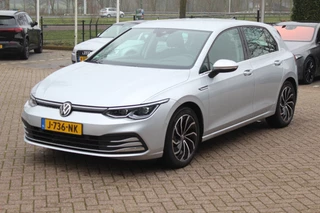 Volkswagen Golf – thumbnail 1