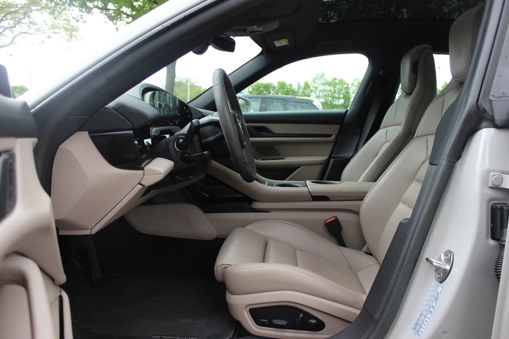Porsche Taycan – foto 14