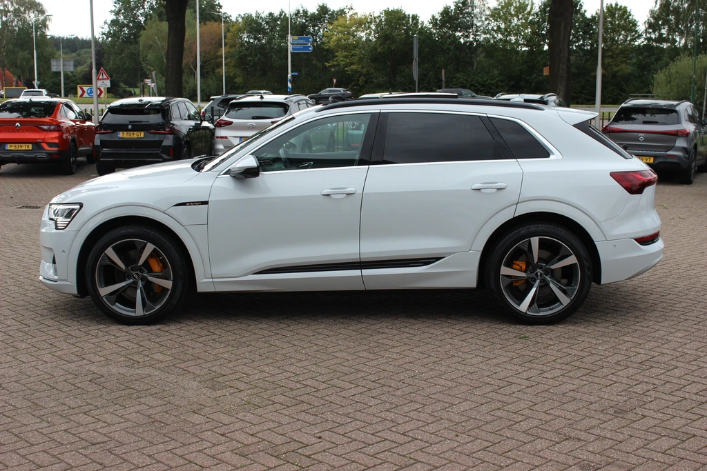 Audi e-tron – foto 2