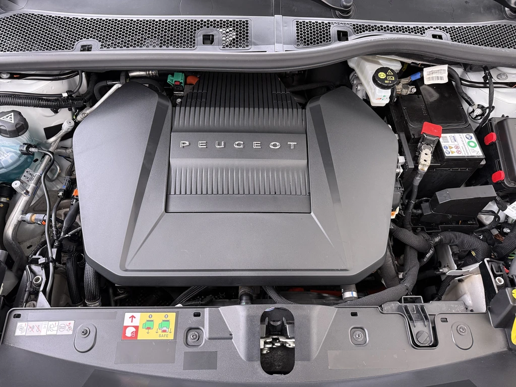 Peugeot e-2008 – foto 46