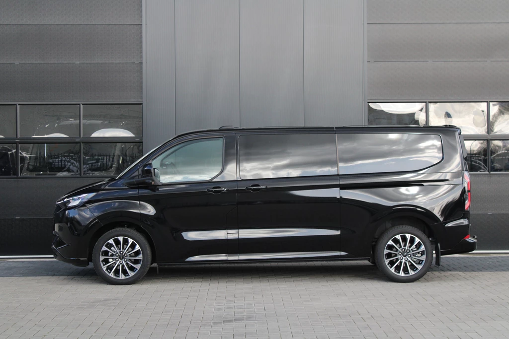 Ford Tourneo Custom – foto 2