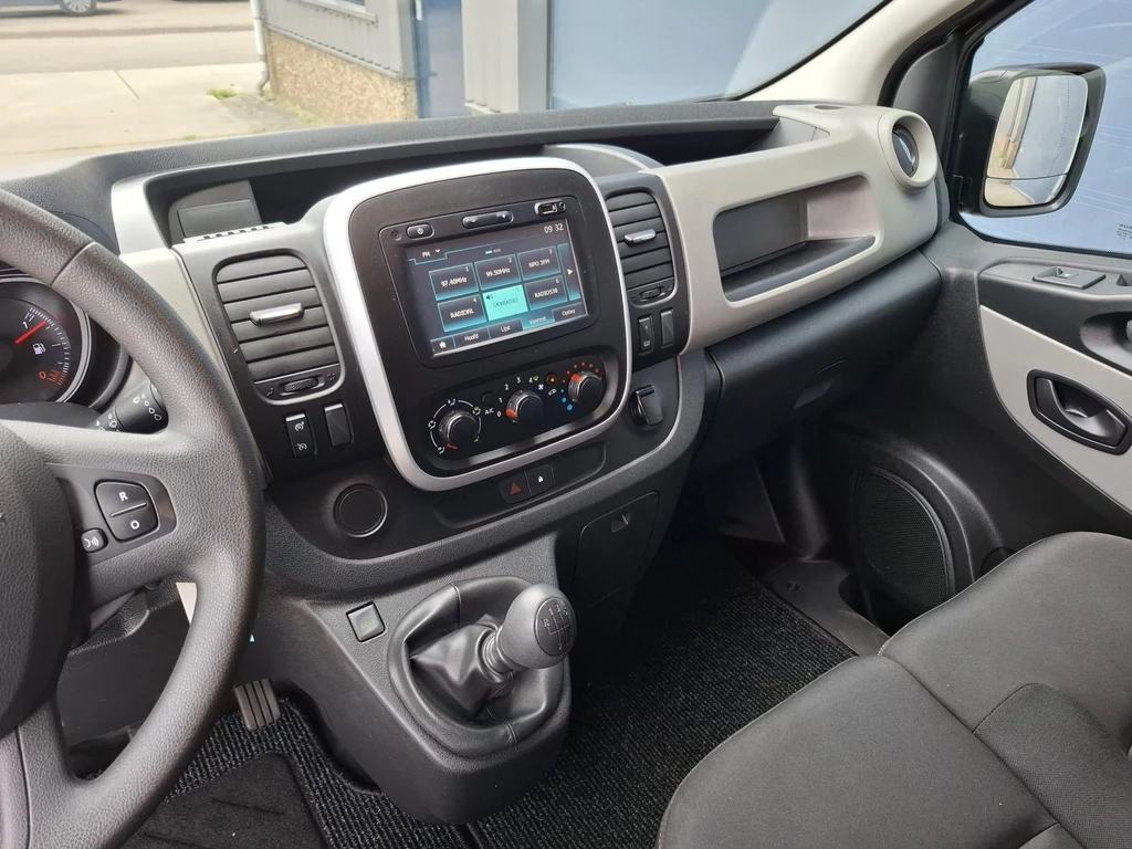 Renault Trafic – foto 22