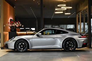 Porsche 911 – thumbnail 2
