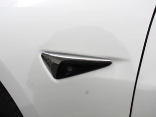 Tesla Model 3 – thumbnail 13