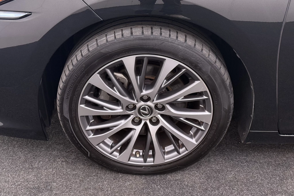 Lexus ES – foto 7