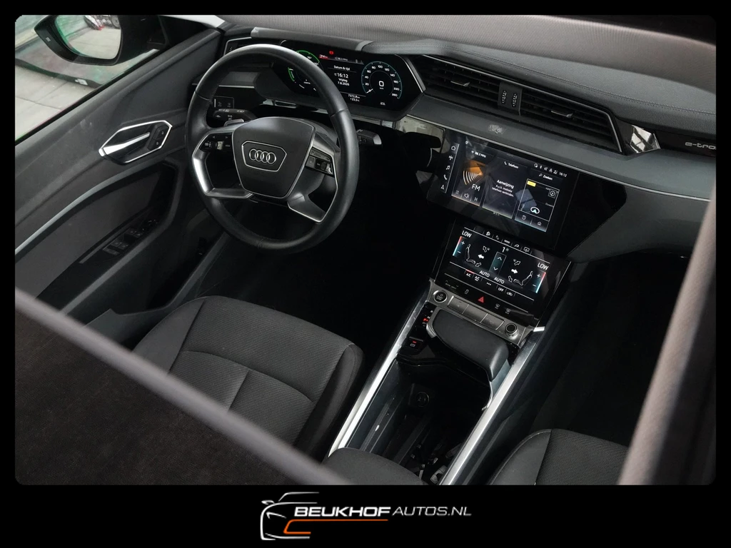 Audi e-tron – foto 18