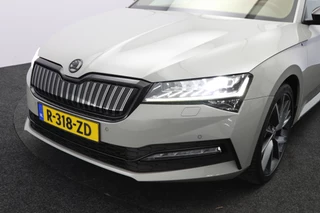 Škoda Superb – thumbnail 2