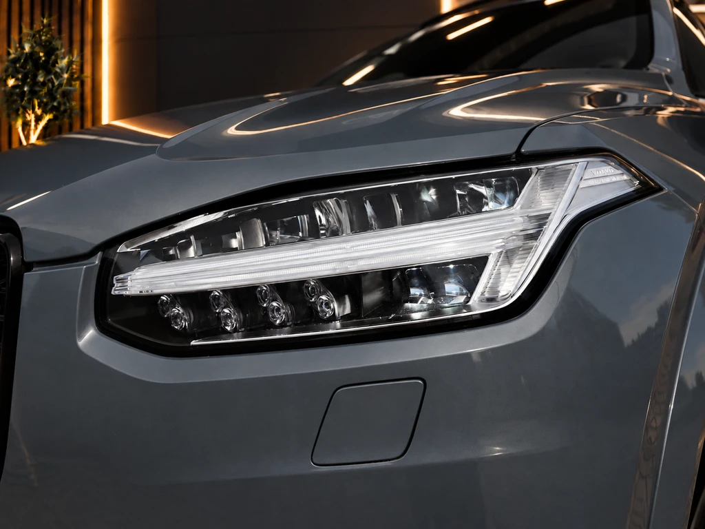 Volvo XC90 – foto 19