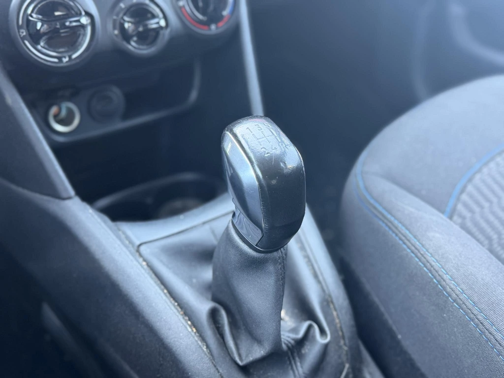 Peugeot 208 – foto 24