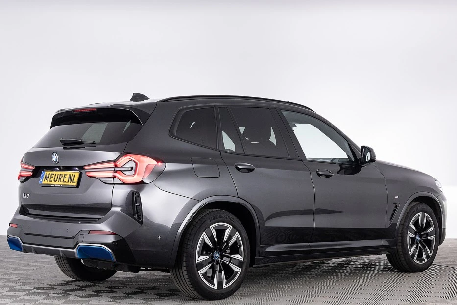 BMW iX3 – foto 5