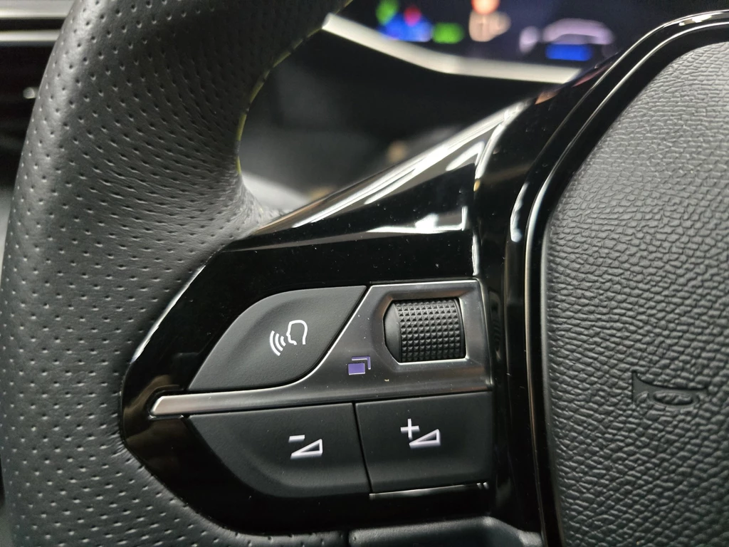 Peugeot e-2008 – foto 14