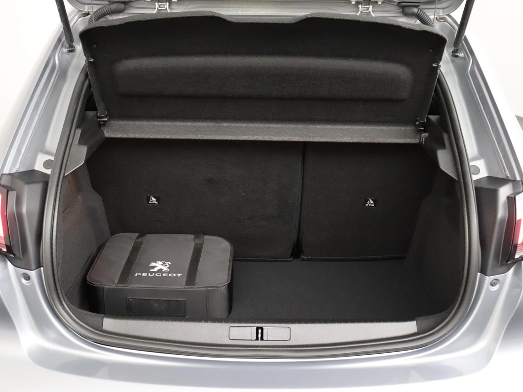 Peugeot e-208 – foto 13