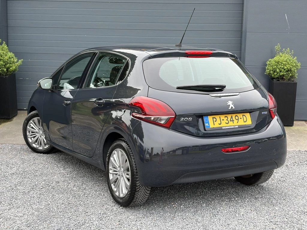 Peugeot 208 – foto 2