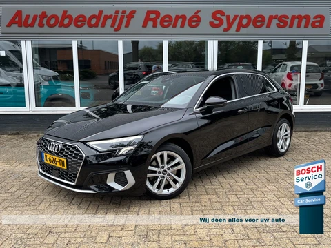 Audi A3 Sportback 30 TFSI Business edition | Sportstoelen | Stoelverwarming | Apple Carplay | Matrix LED