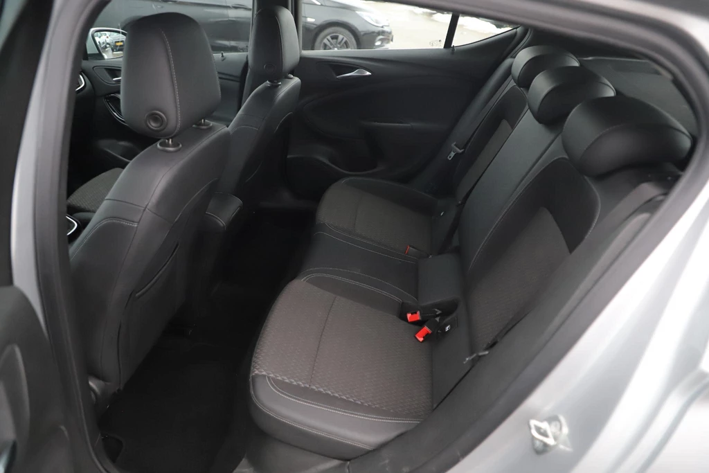 Opel Astra – foto 5