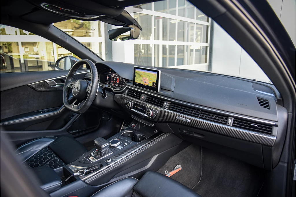Audi RS4 – foto 26