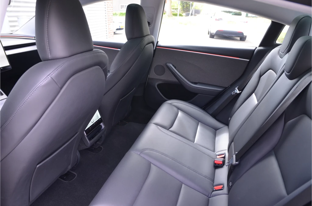 Tesla Model 3 – foto 12