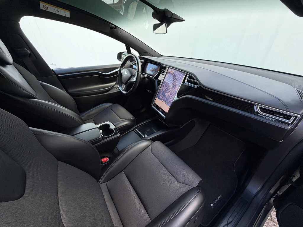 Tesla Model X – foto 31