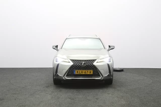 Lexus UX – thumbnail 9