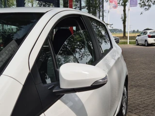 Toyota Yaris – thumbnail 8