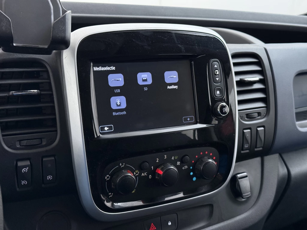 Opel Vivaro – foto 20