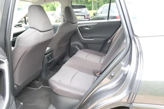 Toyota RAV4 – thumbnail 9