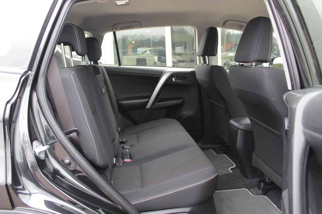 Toyota RAV4 – foto 15
