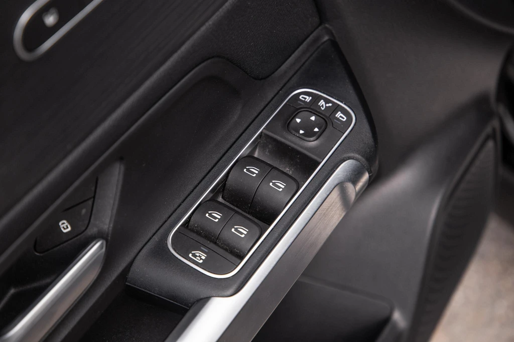 Mercedes-Benz EQB – foto 25