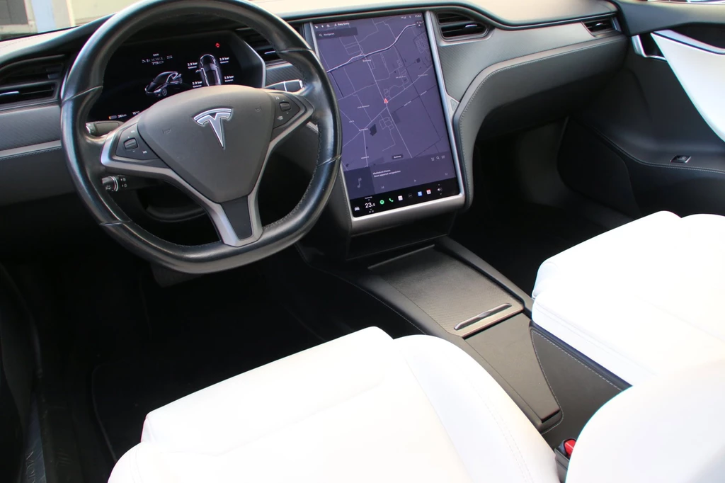 Tesla Model S – foto 11